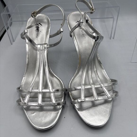 Fioni Night Size 11 Silver T Strap Open Toe stiletto Heels Formal wedding - Picture 3 of 10
